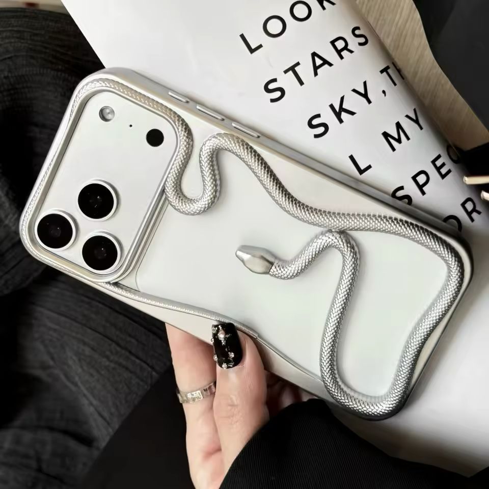 New Arrival ⏳

Snake Electroplated Case 🐍